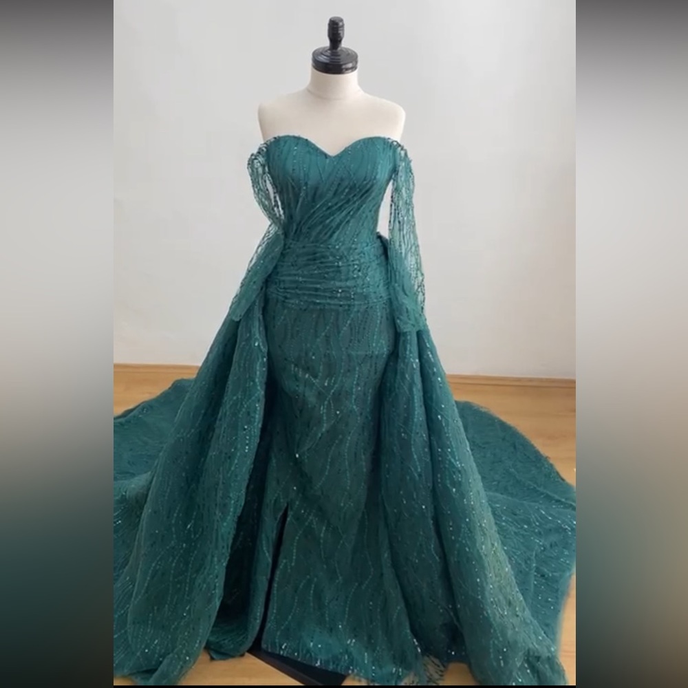 Green Sequin dress size M